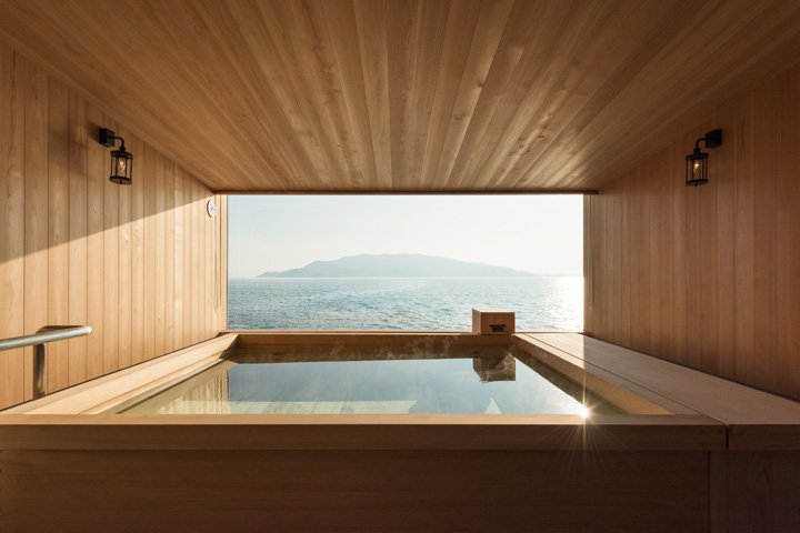 Guntu - Floating Hotel on the Seto Sea